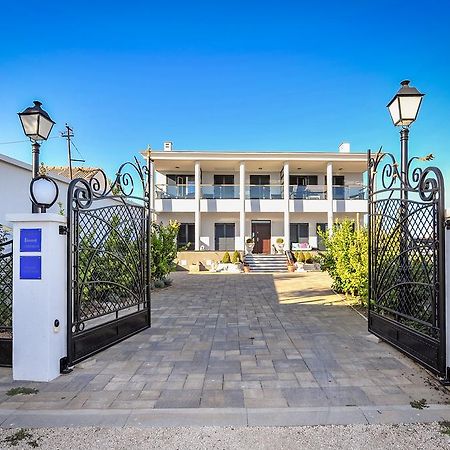 Apartments Victoria Privlaka Privlaka  Ngoại thất bức ảnh